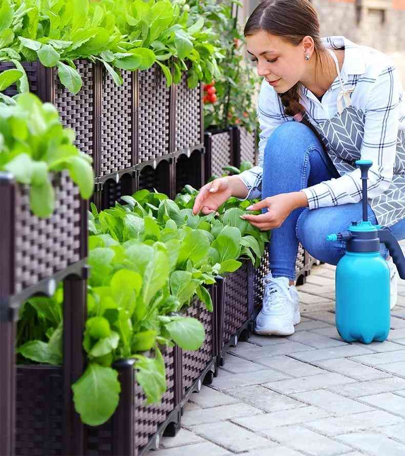 天台菜园用什么泥土（教你在屋顶露台建“菜园”，足不出户可以吃到绿色蔬菜，十分健康）(图1)