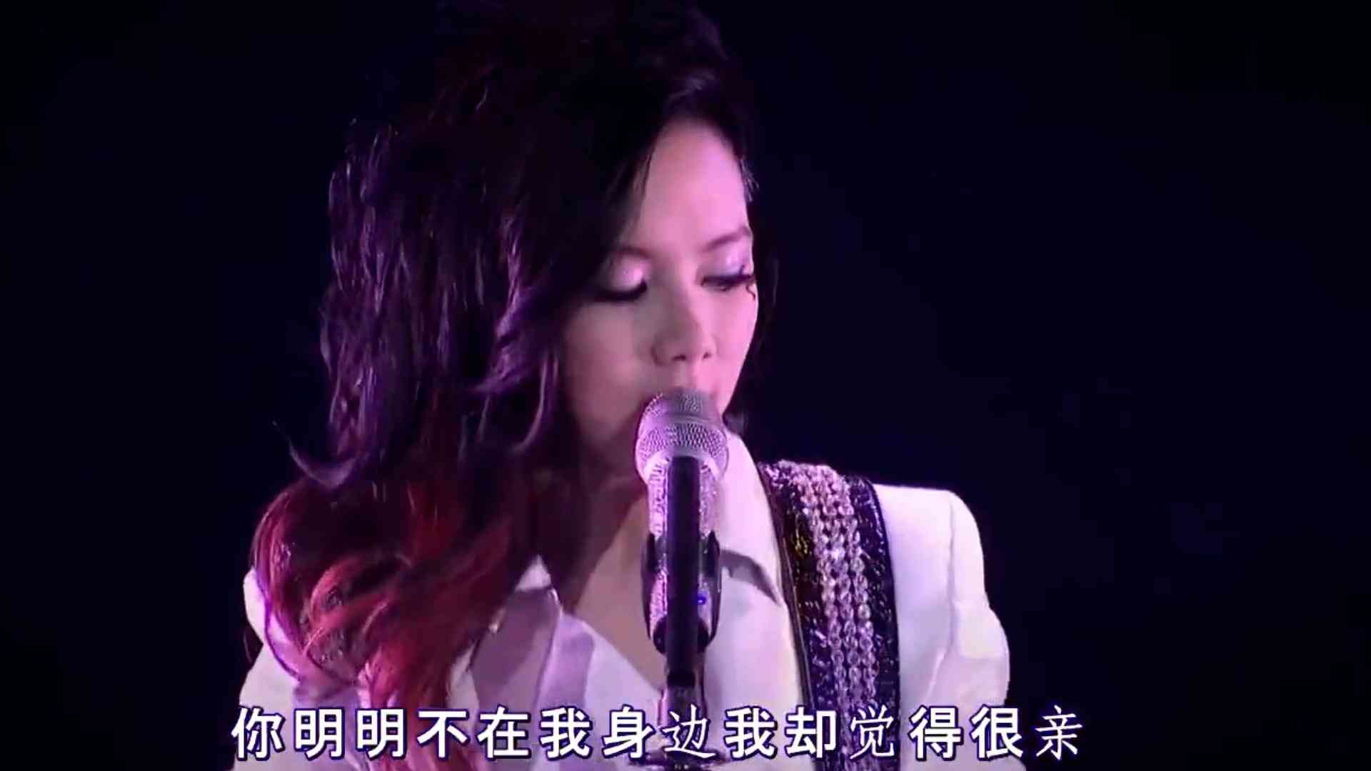 桃花诺是哪个电视剧的主题曲（邓紫棋实力有多恐怖？回归演唱会哭着唱《句号》，引无数粉丝泪目）(图5)