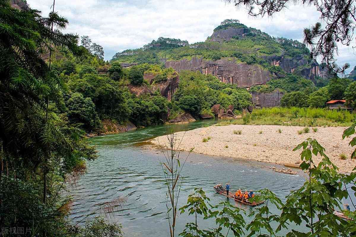 福建必去景点排名（福建省最值得旅游的十大景点排行榜，武夷山鼓浪屿不相上下）(图6)